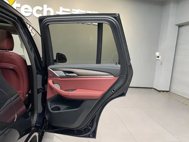 BMW X3 — Фото автомобиля 23