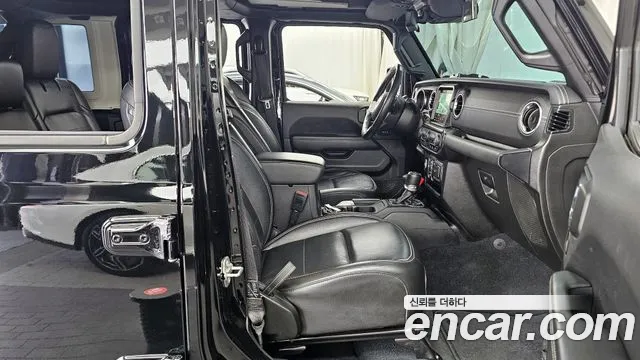 Jeep Wrangler Wrangler (JL) — Фото автомобиля 11