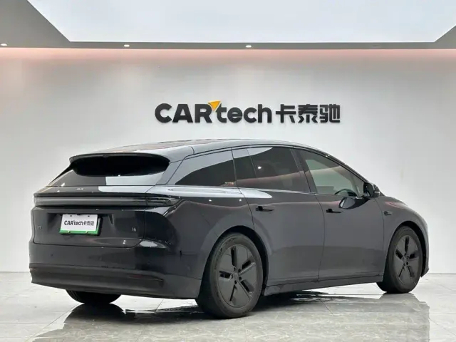 Li Auto i6 — Фото автомобиля 5