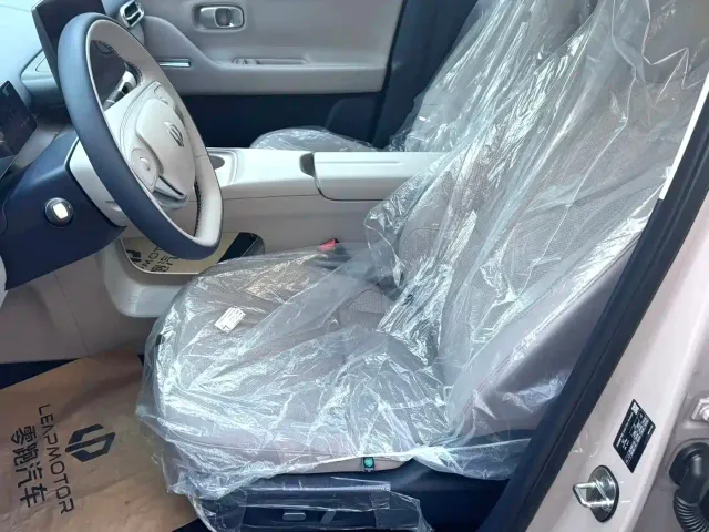 Leapmotor A05 — Фото автомобиля 6