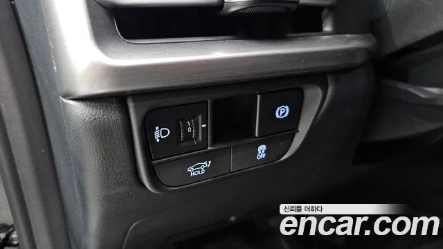 Hyundai Grandeur GN7 — Фото автомобиля 18