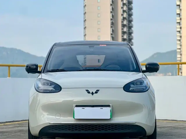 Wuling Bingo — Фото автомобиля 2
