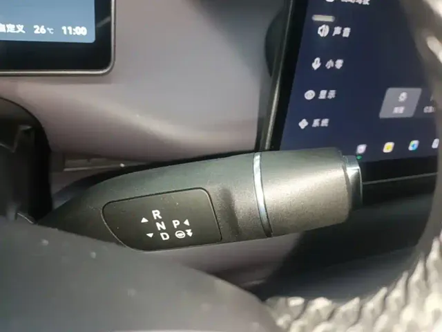 Leapmotor C10 — Фото автомобиля 13