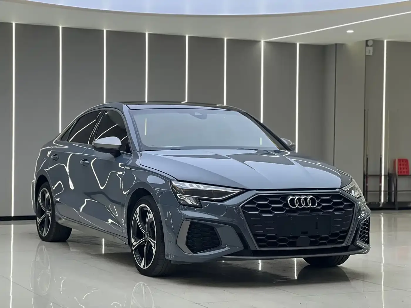 Audi Audi A3 2022 Model A3L Limousine 35 TFSI RS Kit Speed Edition — Фото автомобиля 3