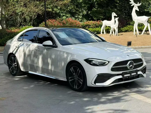 Mercedes-Benz C-Class — Фото автомобиля 3