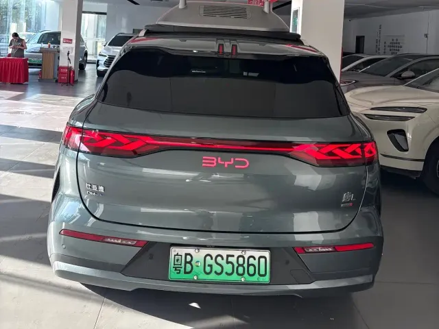 BYD Tang L — Фото автомобиля 4