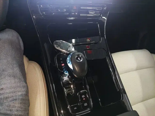 GAC Trumpchi E9 — Фото автомобиля 13