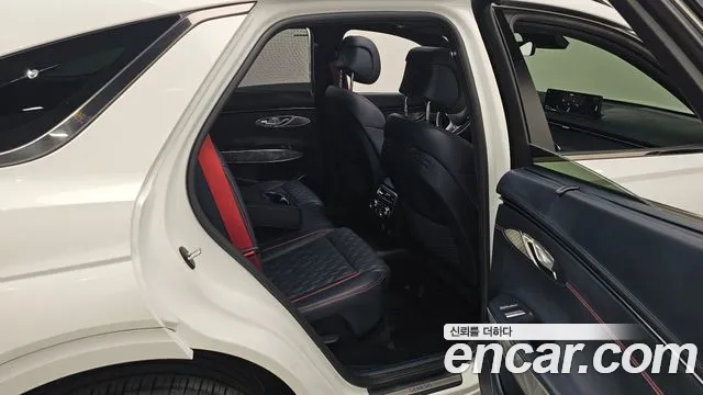 Genesis GV70 — Фото автомобиля 18