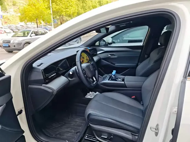 BYD Qin L — Фото автомобиля 3