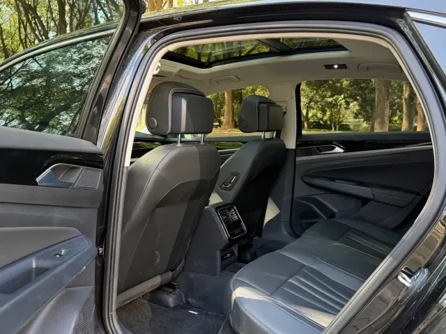 Volkswagen Passat — Фото автомобиля 27