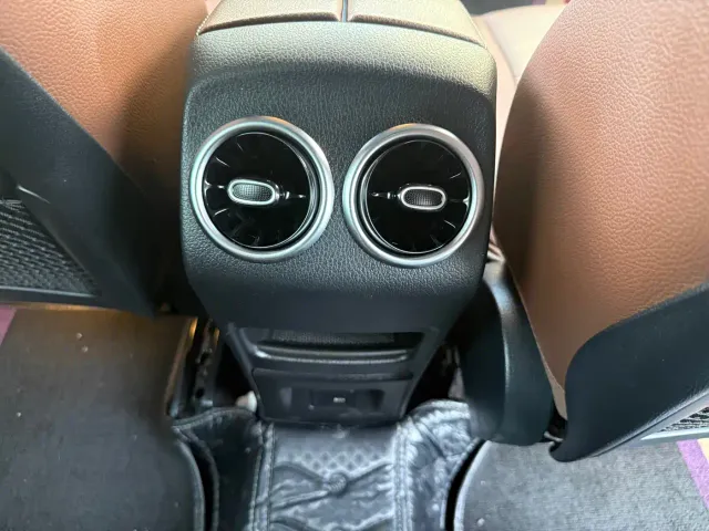 Mercedes-Benz GLB-Class — Фото автомобиля 28