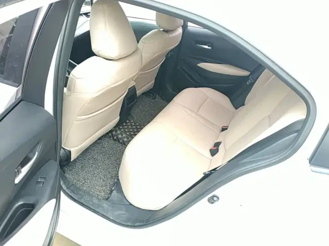 Toyota Corolla — Фото автомобиля 16