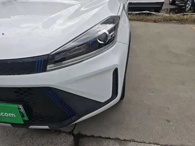 Kaiyi Xuanjie Pro EV — Фото автомобиля 23