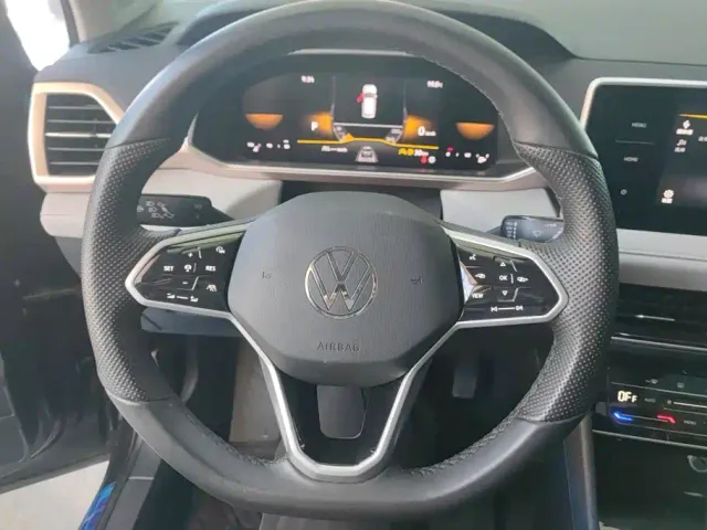 Volkswagen Tharu — Фото автомобиля 15