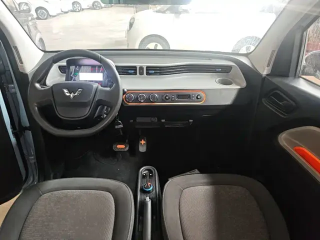 Wuling Hongguang Mini EV — Фото автомобиля 9