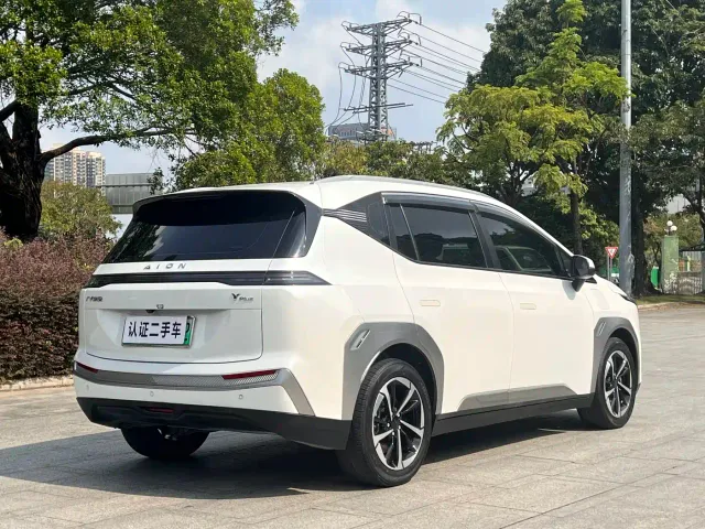 GAC Aion Y — Фото автомобиля 11