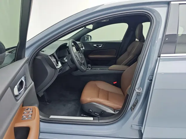 Volvo S60 — Фото автомобиля 17