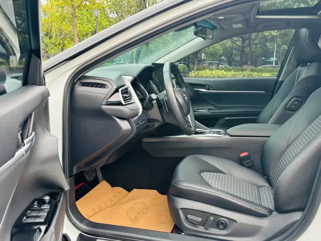 Toyota Camry — Фото автомобиля 14