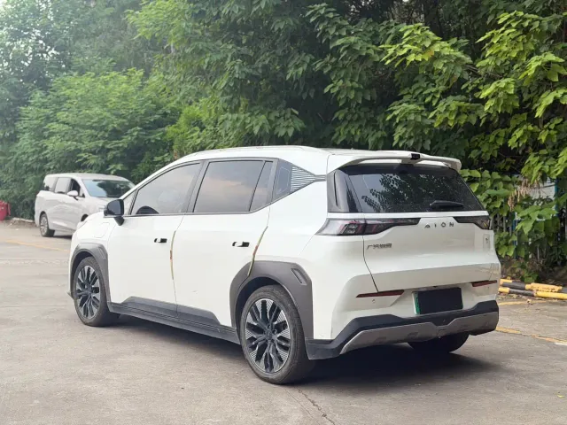 GAC Aion Y — Фото автомобиля 6