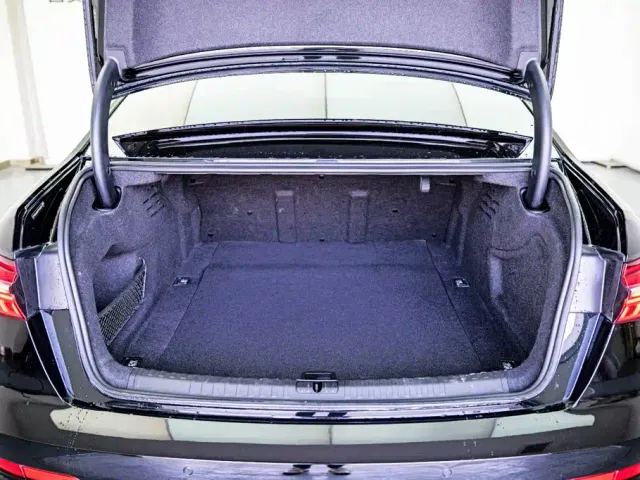 Audi A6L — Фото автомобиля 20