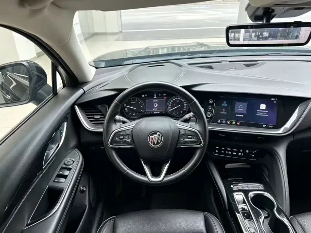 Buick Envision Plus — Фото автомобиля 3