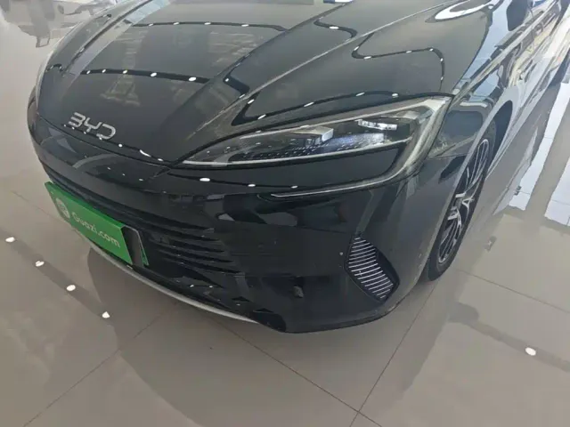 BYD Seal — Фото автомобиля 23