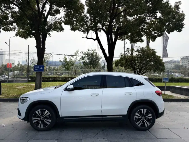 Mercedes-Benz GLA-Class — Фото автомобиля 4