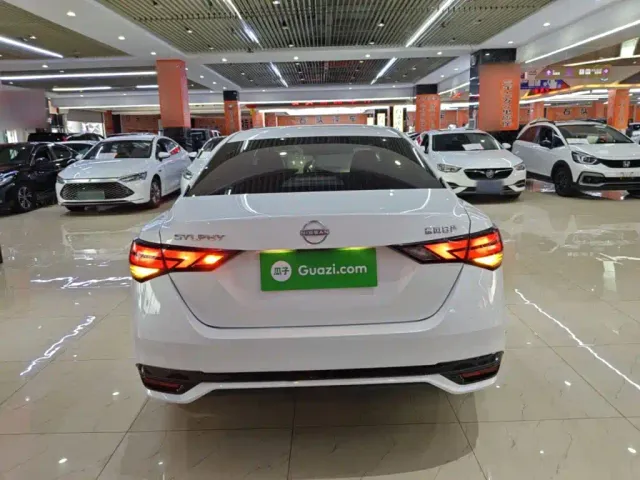 Nissan Sylphy — Фото автомобиля 5