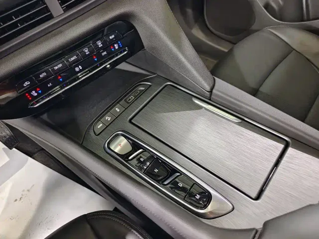 Buick Enclave — Фото автомобиля 3