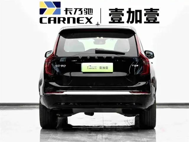 Volvo XC90 — Фото автомобиля 5
