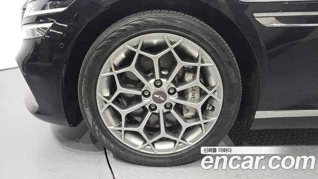 Genesis G80 RG3 — Фото автомобиля 5