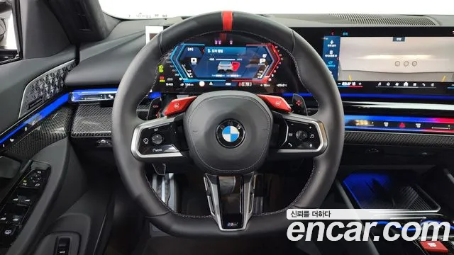 BMW M5 G90 — Фото автомобиля 12