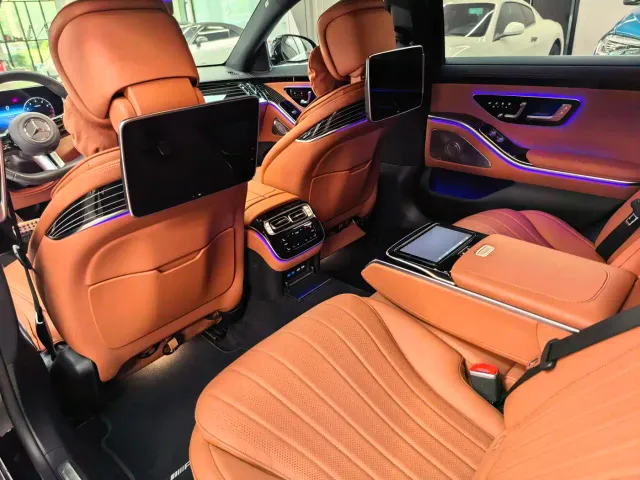 Mercedes-Benz S-Class — Фото автомобиля 13