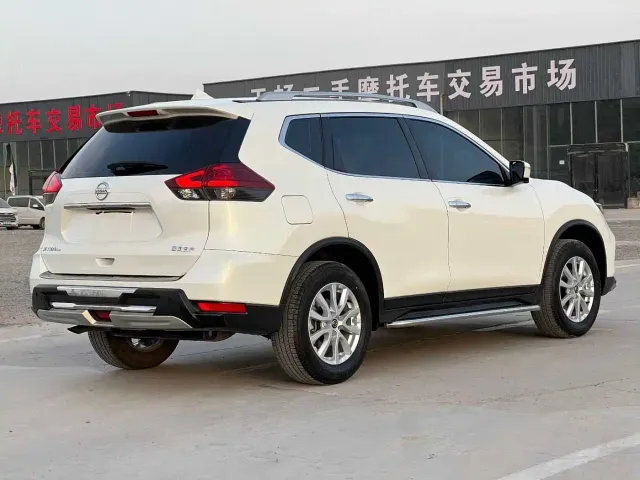 Nissan X-Trail — Фото автомобиля 6