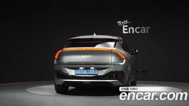 Kia EV6 — Фото автомобиля 4