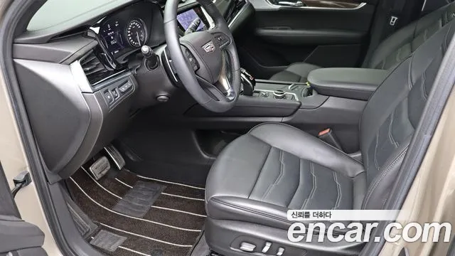 Cadillac XT6 — Фото автомобиля 11