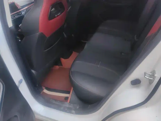 Changan Oushang X5 — Фото автомобиля 11
