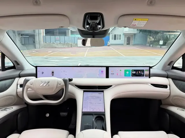 IM Motors LS6 — Фото автомобиля 6