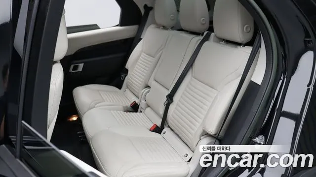 Land Rover Discovery — Фото автомобиля 11
