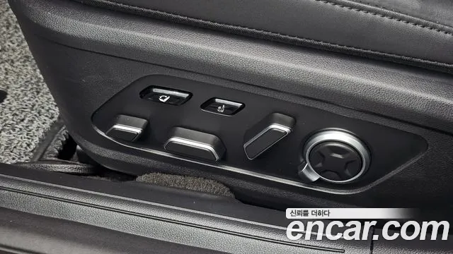 Hyundai Grandeur GN7 — Фото автомобиля 30