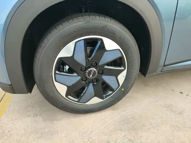 BYD Dolphin — Фото автомобиля 22