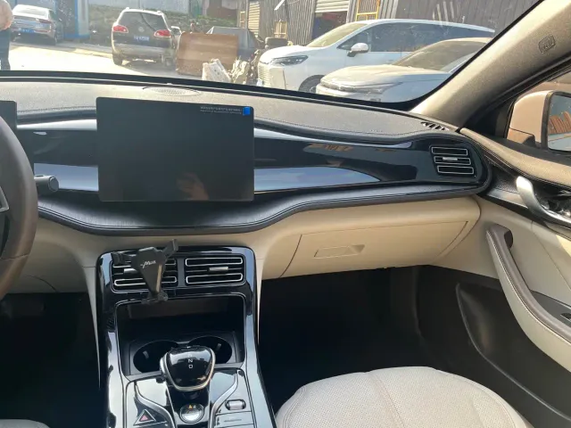 BYD Qin PLUS — Фото автомобиля 8