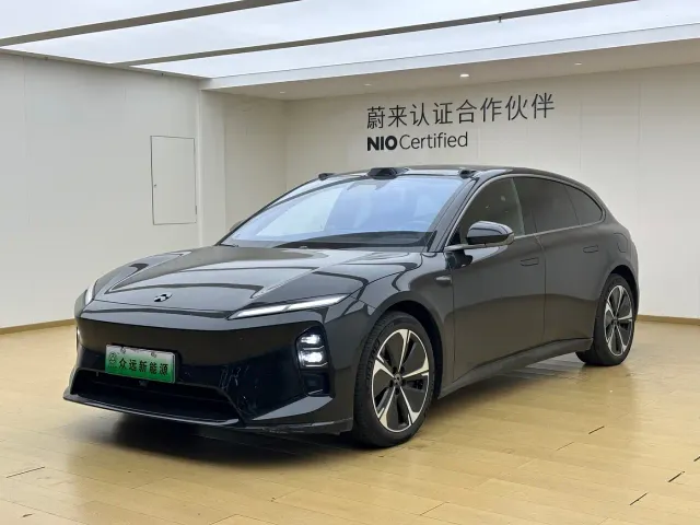Фотография автомобиля — Nio ET5 Touring