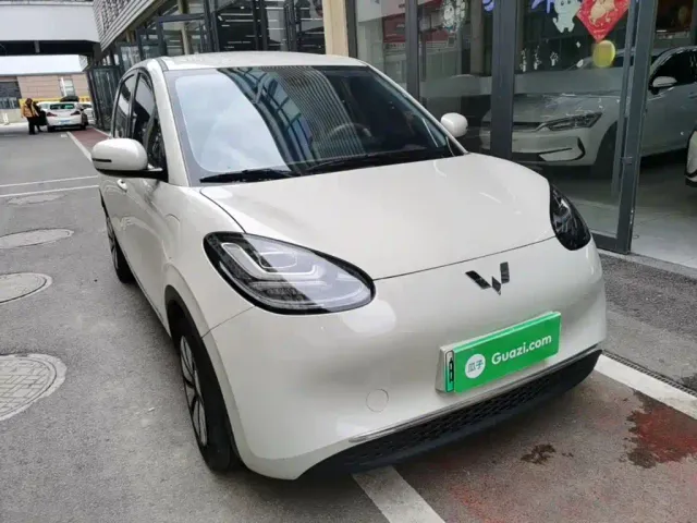 Wuling Bingo — Фото автомобиля 3
