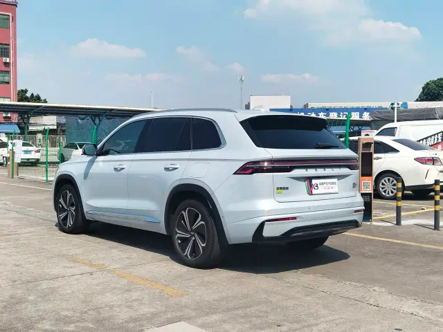 Geely Xingyue L — Фото автомобиля 15