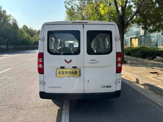 Wuling Yangguang — Фото автомобиля 3
