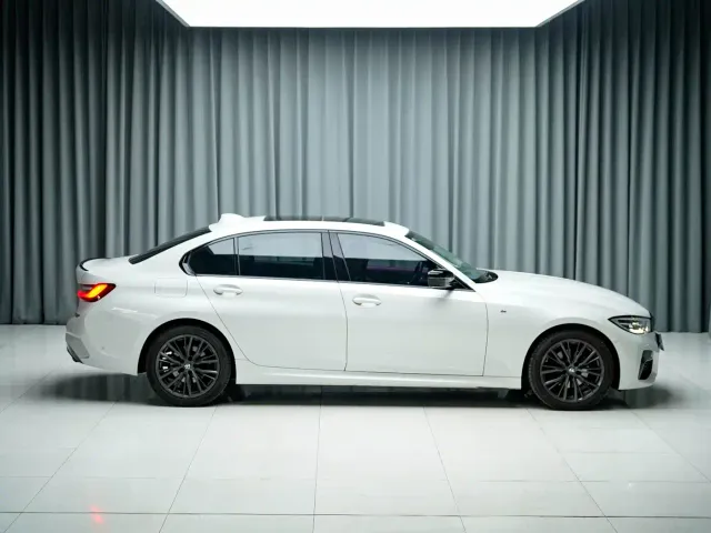 BMW 3 Series — Фото автомобиля 4