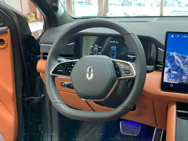 Aito M7 — Фото автомобиля 6
