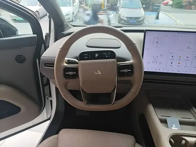 Li Auto Li Auto i6 2025 2WD Base Model — Фото автомобиля 10