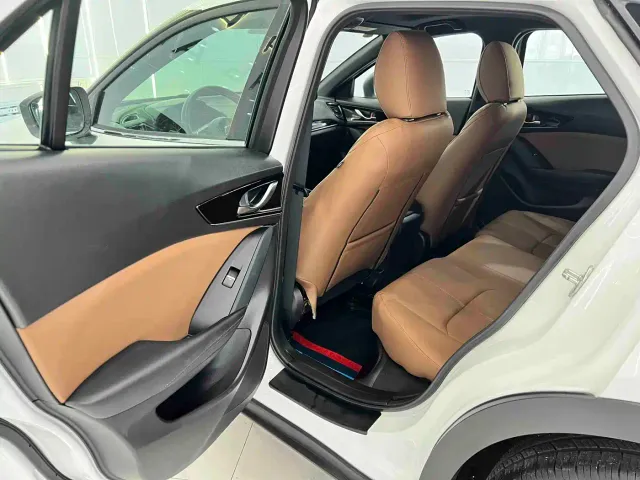 Mazda CX-4 — Фото автомобиля 12